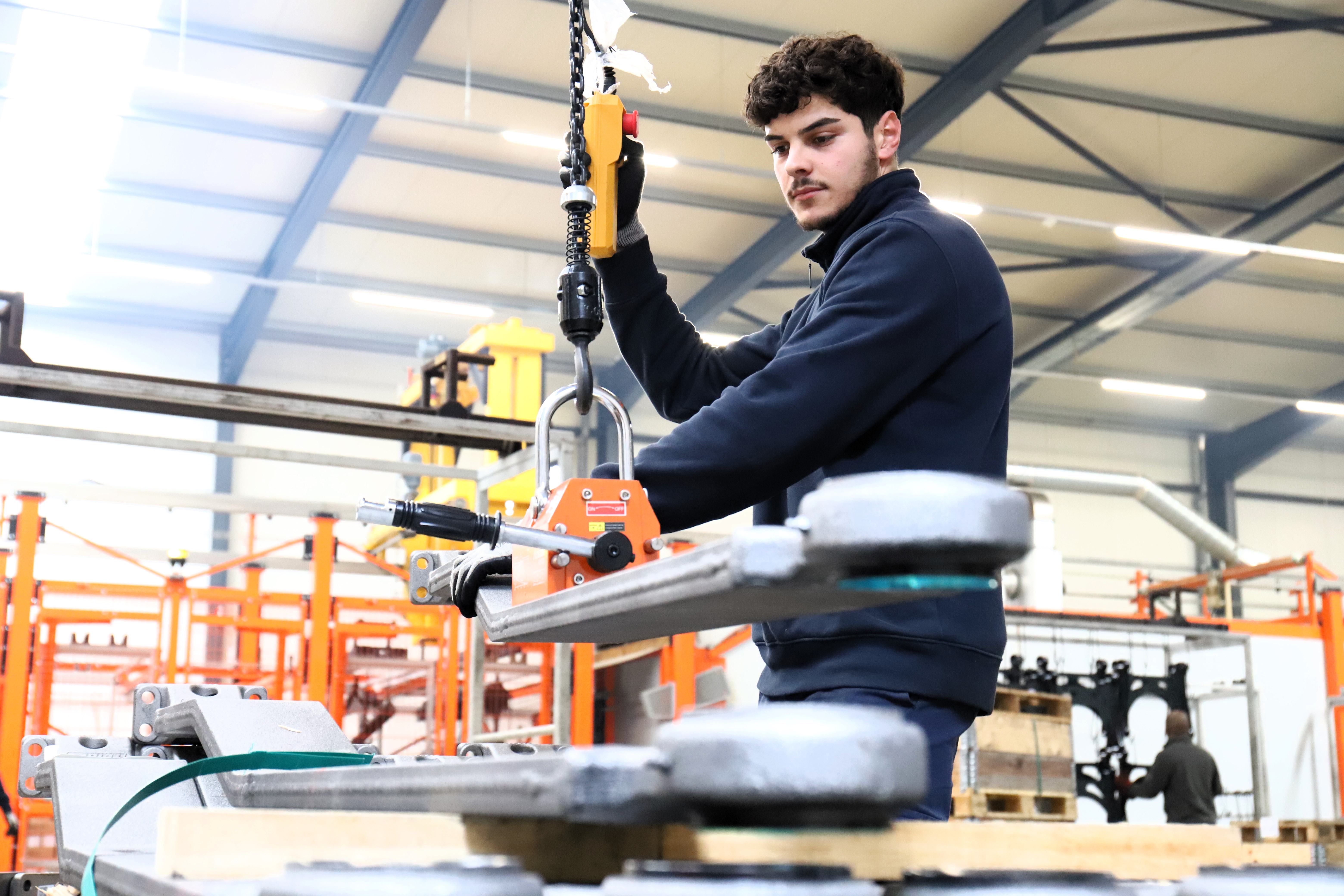 Pintura a Pó — colocação das peças no bastidor